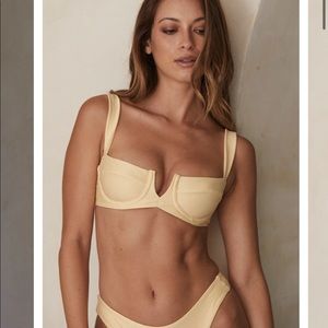 Monday Swimwear Clovelly Top- Crème Wave . Size S